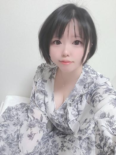 ゆい※透き通る肌艶の女の子